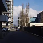아파트 Bobrovia *